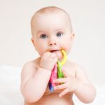 at what age do babies start teething